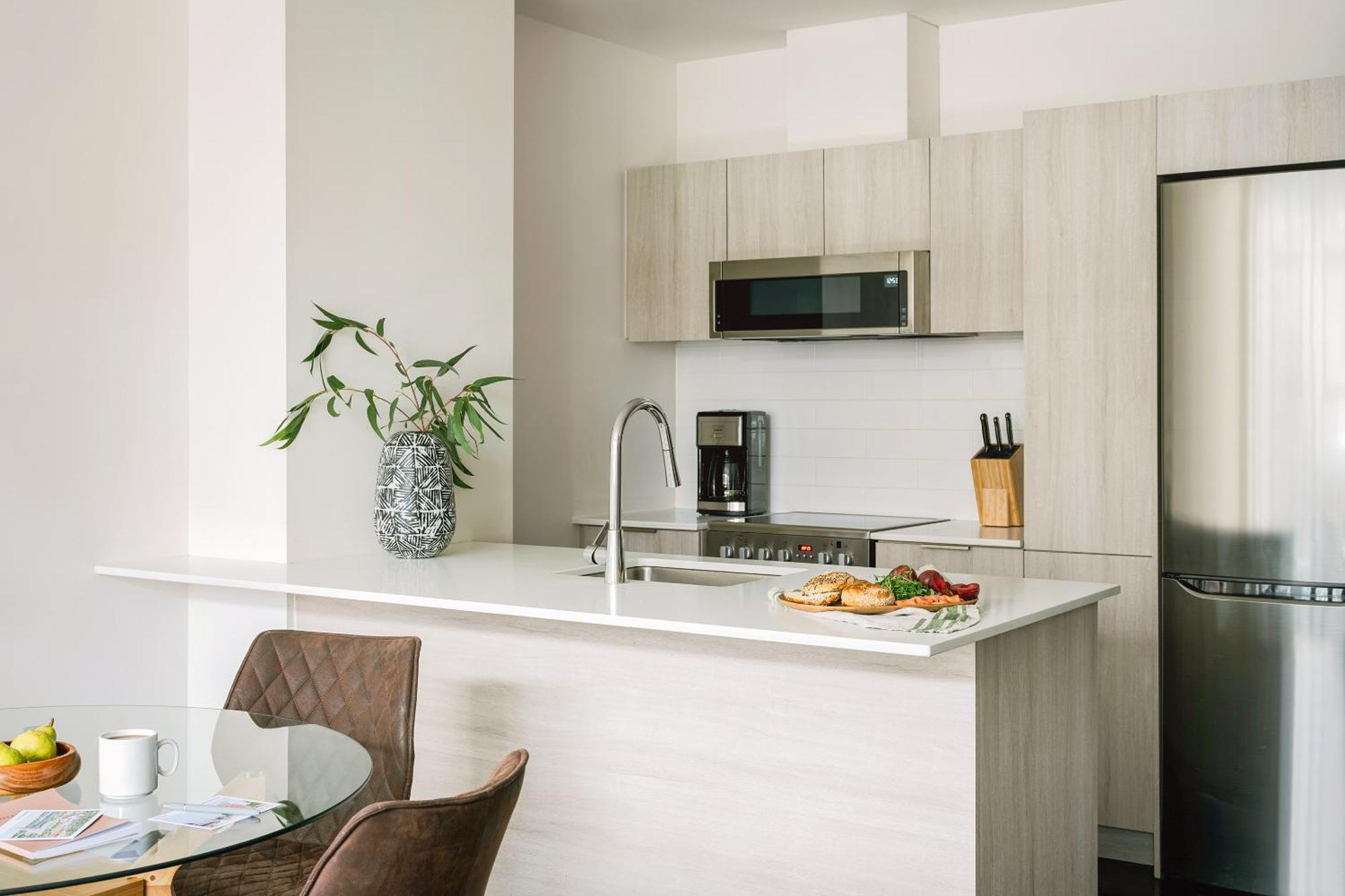 Sonder Le Guerin Aparthotel Montreal Ngoại thất bức ảnh
